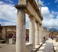 Погружение в историю: где находятся Помпеи?